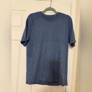Lululemon T-shirt